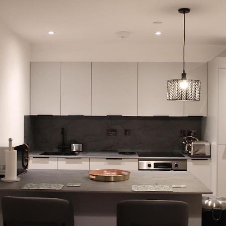 Amazing Luxury One Bedroom Apartment In The Heart Of Preston プレストン エクステリア 写真